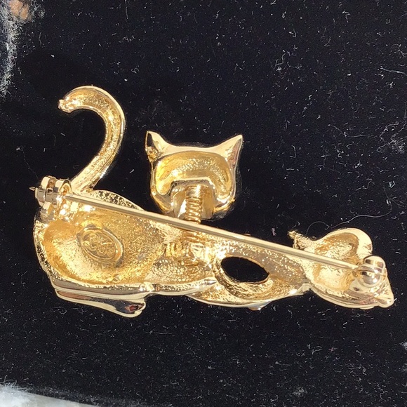 Vintage Trembler enamel cat and mouse brooch/pin - Picture 2 of 9